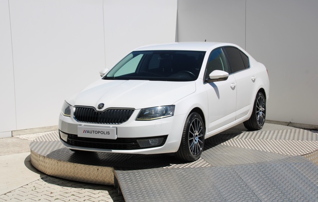 ŠKODA Octavia III Style vehicle-image