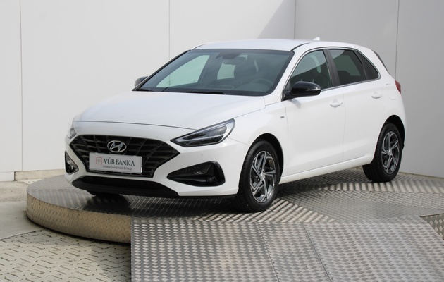HYUNDAI i30 Play vehicle-image