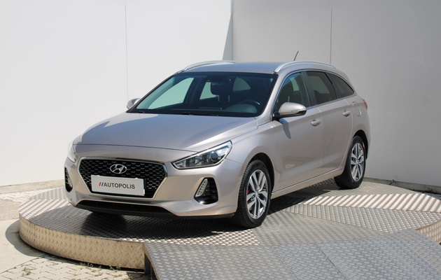 HYUNDAI i30 CW PD Family vehicle-image