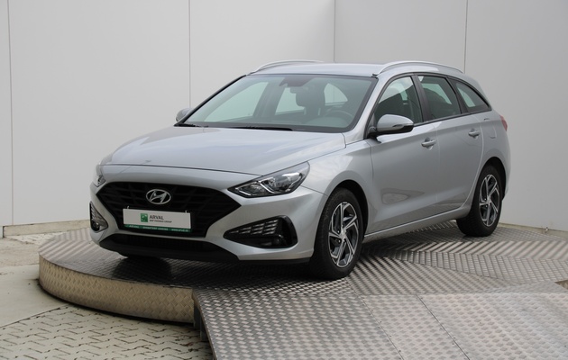 HYUNDAI i30 CW Comfort vehicle-image