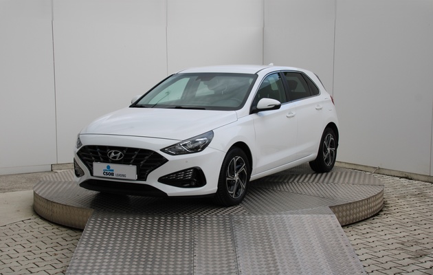 HYUNDAI i30 Family vehicle-image