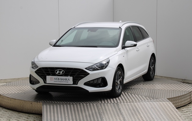 HYUNDAI i30 CW Family vehicle-image