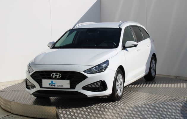HYUNDAI i30 CW Comfort vehicle-image