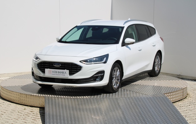 FORD Focus Combi Titanium vehicle-image