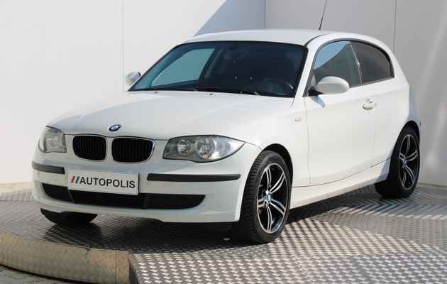 BMW Rad1 116i vehicle-image