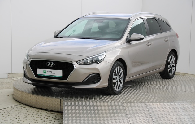 HYUNDAI i30 CW Family vehicle-image