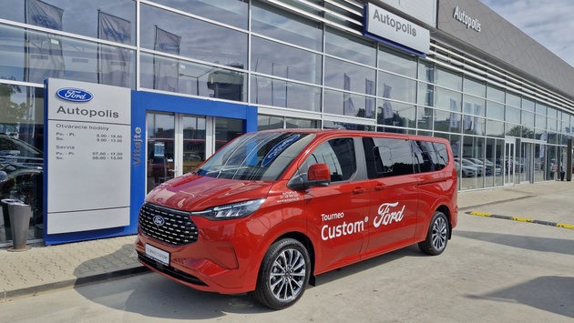 Ford Tourneo Custom Titanium X L2H1 vehicle-image
