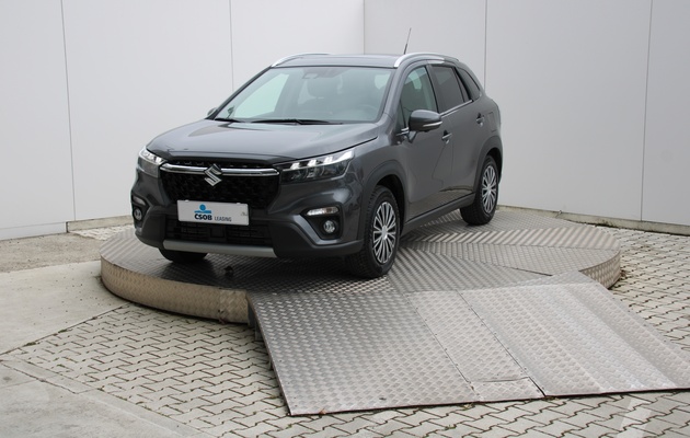 SUZUKI S-Cross vehicle-image