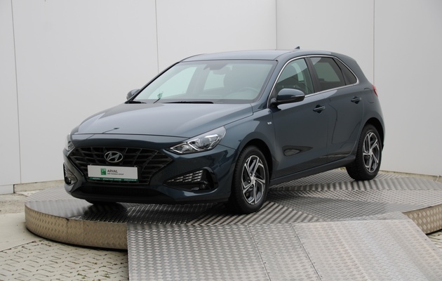 HYUNDAI i30 Family vehicle-image