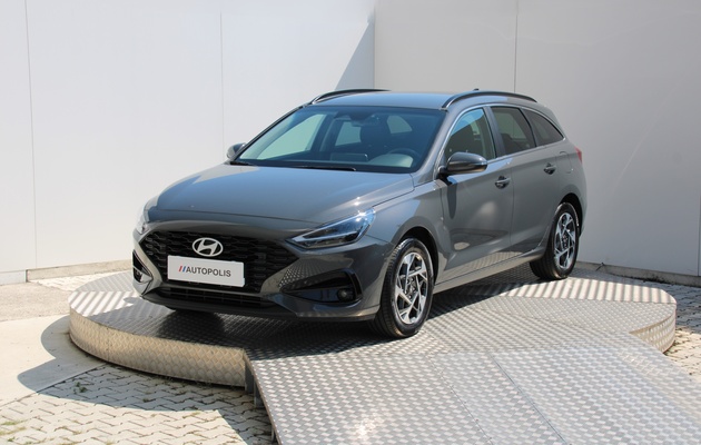 HYUNDAI i30 CW Family vehicle-image