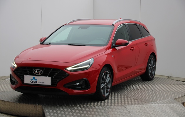 HYUNDAI i30 CW vehicle-image