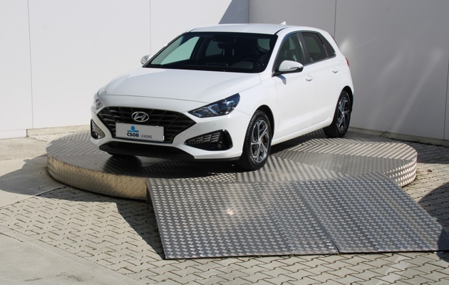 HYUNDAI i30 Family vehicle-image