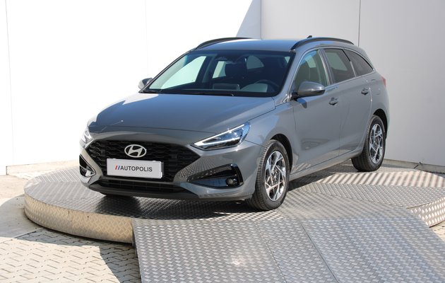 HYUNDAI i30 CW Family vehicle-image