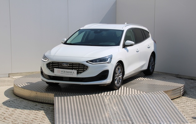 FORD Focus Combi Titanium vehicle-image