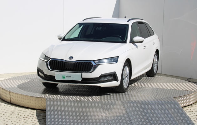 ŠKODA Octavia IV Combi Active vehicle-image