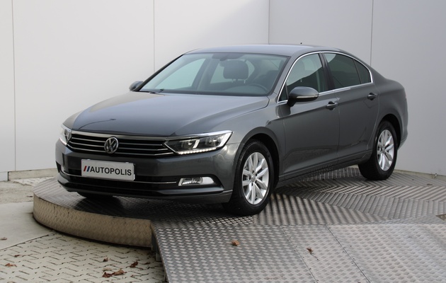VOLKSWAGEN Passat Business vehicle-image