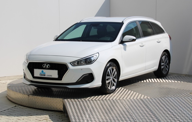 HYUNDAI i30 CW Family vehicle-image