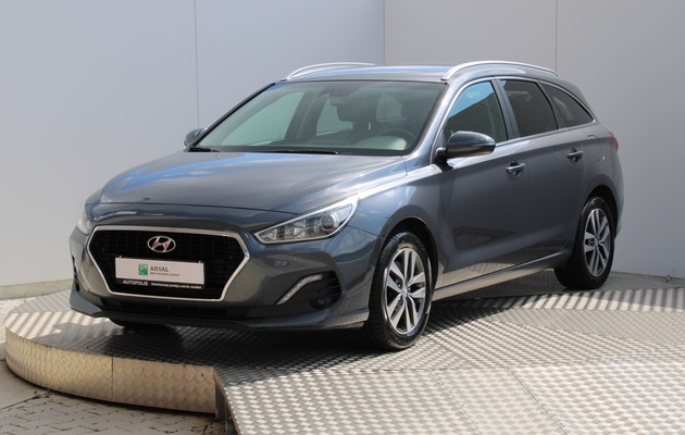 HYUNDAI i30 CW Family vehicle-image