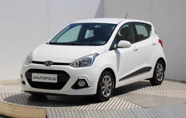 HYUNDAI i10 Comfort A/C vehicle-image