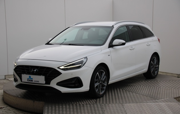 HYUNDAI i30 CW vehicle-image