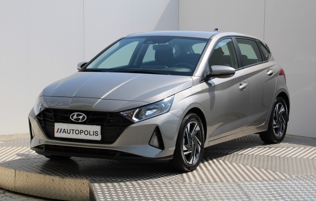 HYUNDAI i20 Family + Winter pack vehicle-image