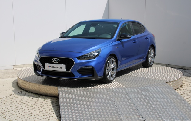 HYUNDAI i30 Fastback N Line vehicle-image