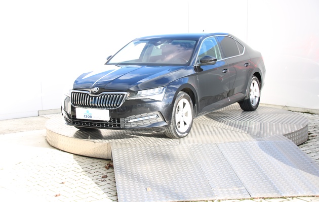 ŠKODA Superb Style vehicle-image