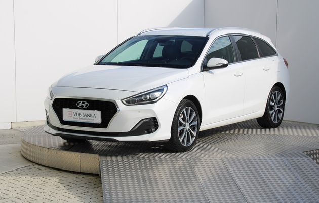 HYUNDAI i30 CW Style vehicle-image