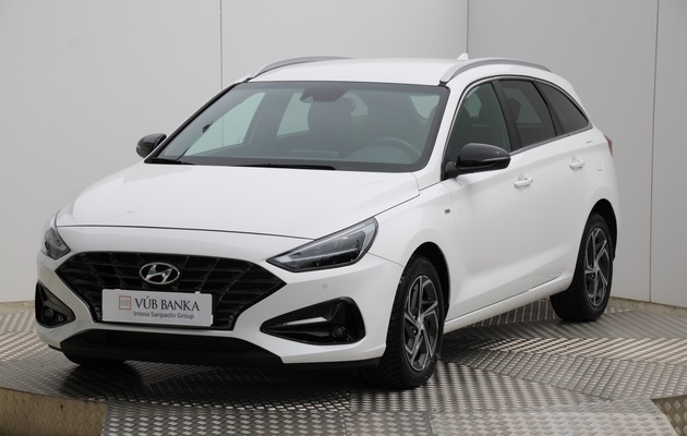 HYUNDAI i30 CW Play vehicle-image