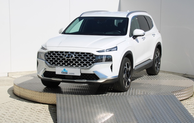 HYUNDAI Santa FE Premium vehicle-image