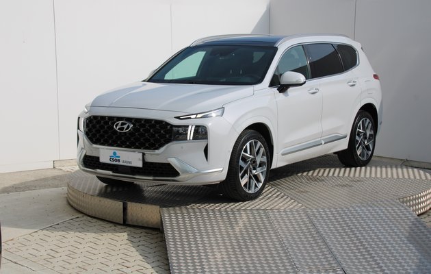 HYUNDAI Santa Fe Premium vehicle-image