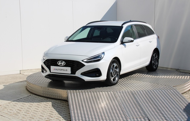 HYUNDAI i30 CW Family vehicle-image