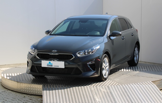 KIA Ceed Gold vehicle-image