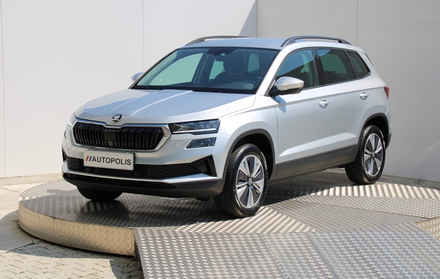 ŠKODA Karoq Ambition vehicle-image