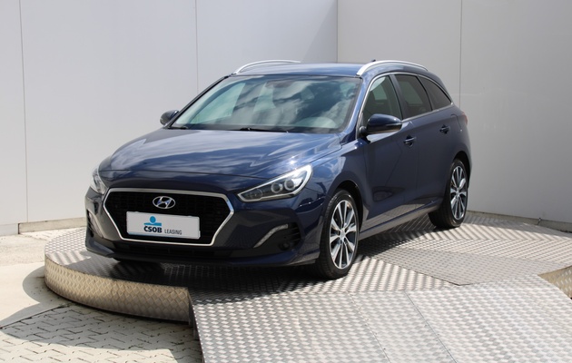 HYUNDAI i30 CW Style vehicle-image