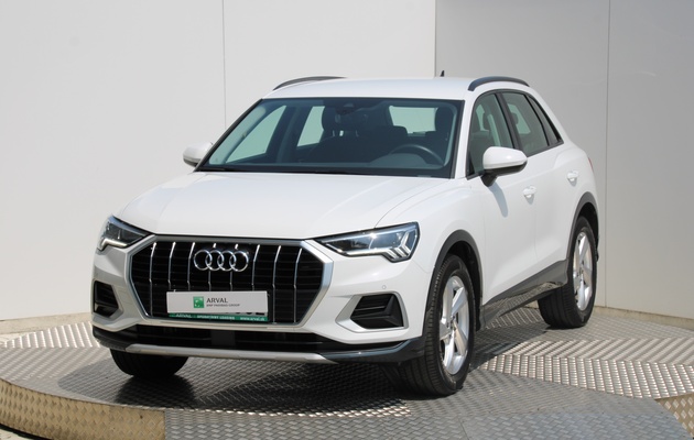 AUDI Q3 Advanced vehicle-image
