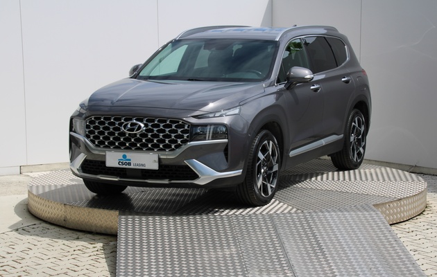 HYUNDAI Santa Fe Premium vehicle-image