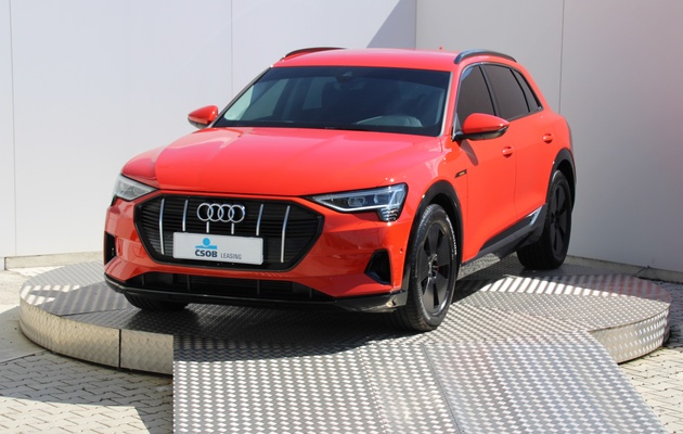 AUDI E-Tron vehicle-image