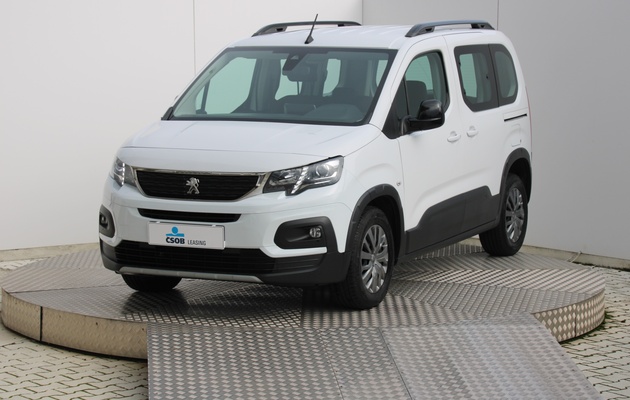 PEUGEOT Rifter Allure vehicle-image