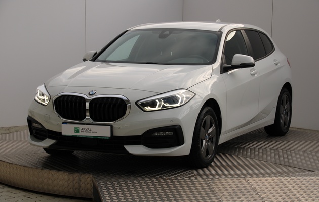 BMW 118d vehicle-image