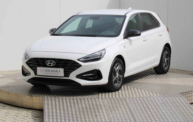 HYUNDAI i30 Play vehicle-image