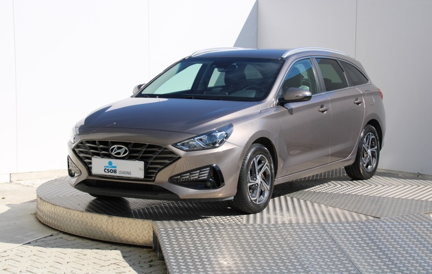HYUNDAI i30 CW Family vehicle-image