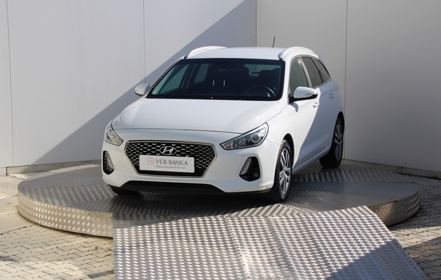 HYUNDAI i30 CW PD Family vehicle-image