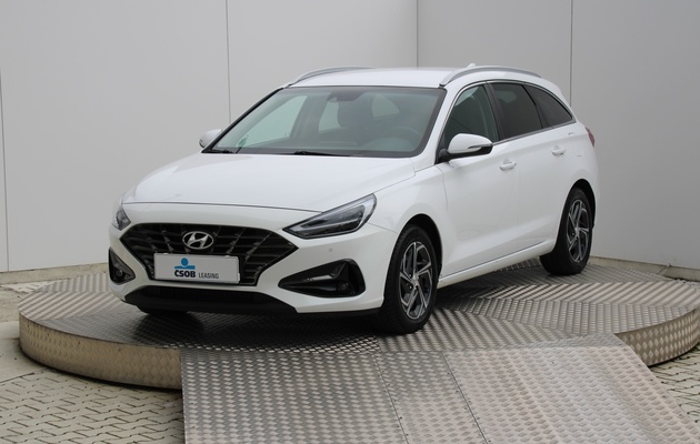 HYUNDAI i30 CW Family + Smart pack vehicle-image