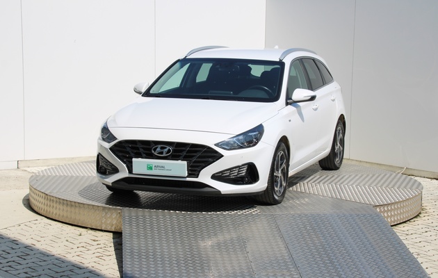 HYUNDAI i30 CW Family vehicle-image