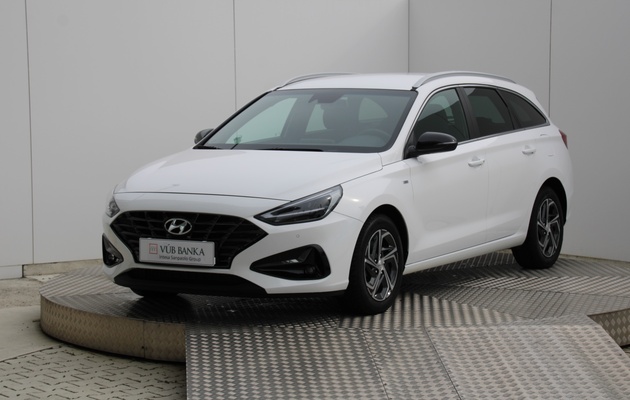 HYUNDAI i30 CW Play vehicle-image