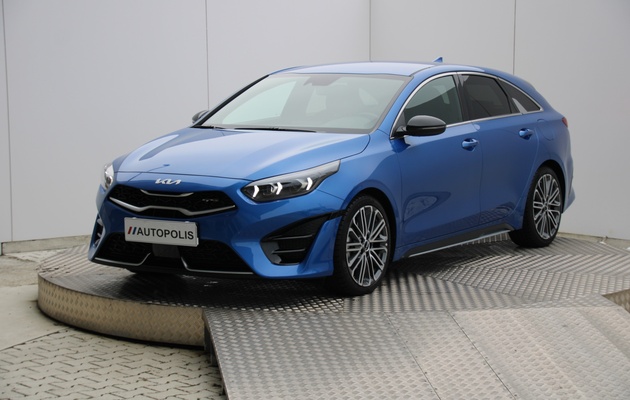 KIA ProCeed SW GT Line vehicle-image