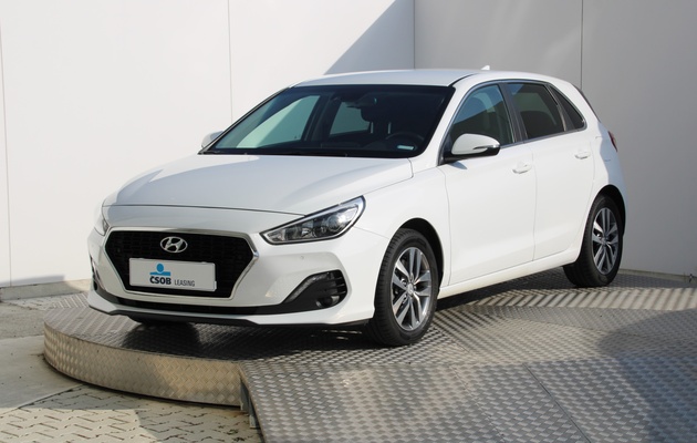 HYUNDAI i30 Family vehicle-image