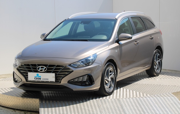 HYUNDAI i30 CW Family vehicle-image