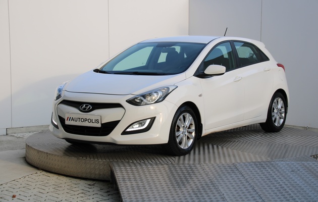 HYUNDAI i30 Family vehicle-image